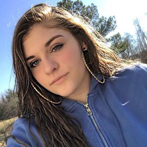 Meet your Posher, Tayler